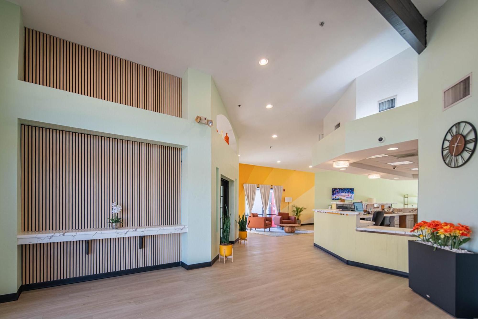 Hotel Rising Phoenix Esterno foto